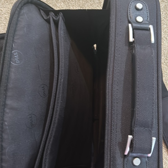 Dell Laptop Computer Case - Picture 12 of 16